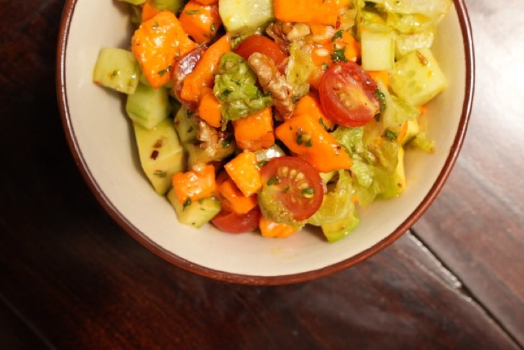 Avocado Walnut Salad