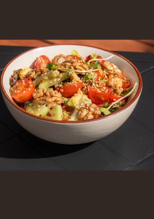 Avocado Walnut Salad