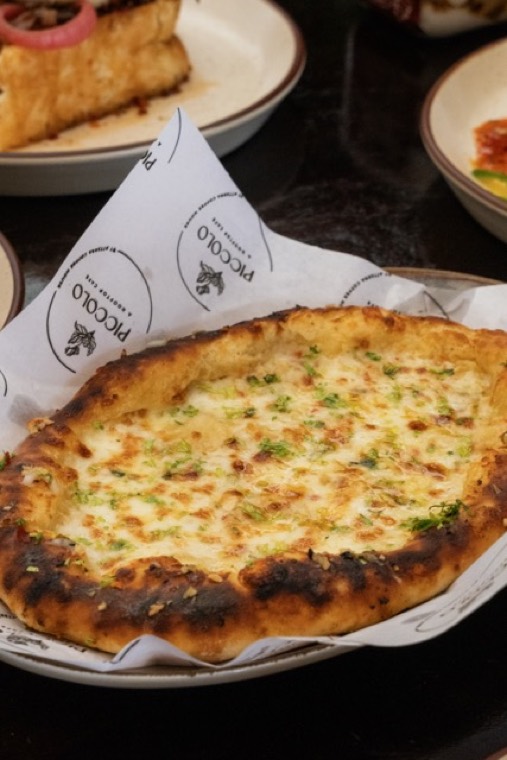 Garlic Bread Pizza